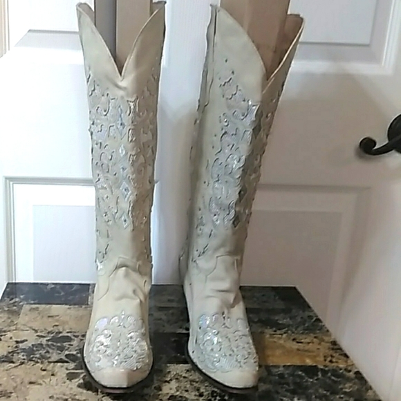 Unbranded Shoes - Bling cowgirl boots unbranded pre-loved (see pics) with much use left size 39.